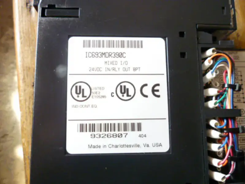 GE Fanuc PLC seria 90-30 IC693MDR390C