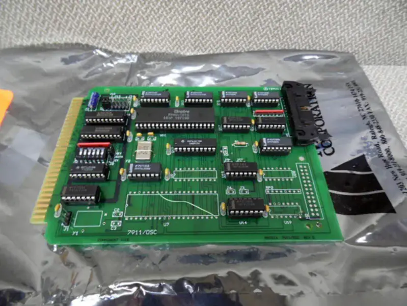 MICRO COM 7911/DSC