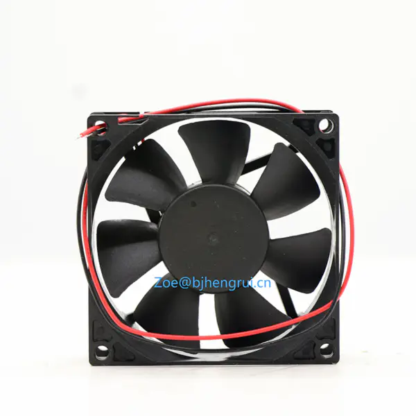 ADDA AD08024UB257104 24 Volt DC 80mm IP68 Ventilator fără perii rezistent la apă 47CFM Răcire