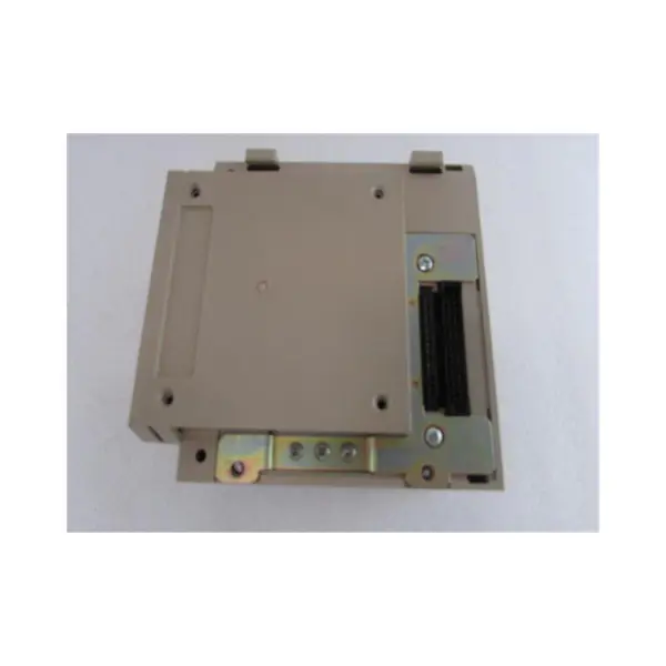 Modul Omron omron oc 211 modul de ieșire C500-PS221-E C500PS221E