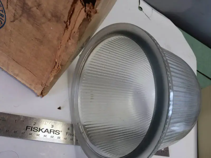 GLOB APPLETON CLAR PRISMATIC 200-300W