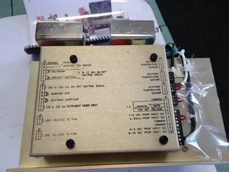 CROMALOX MXPCII-30111L1F010