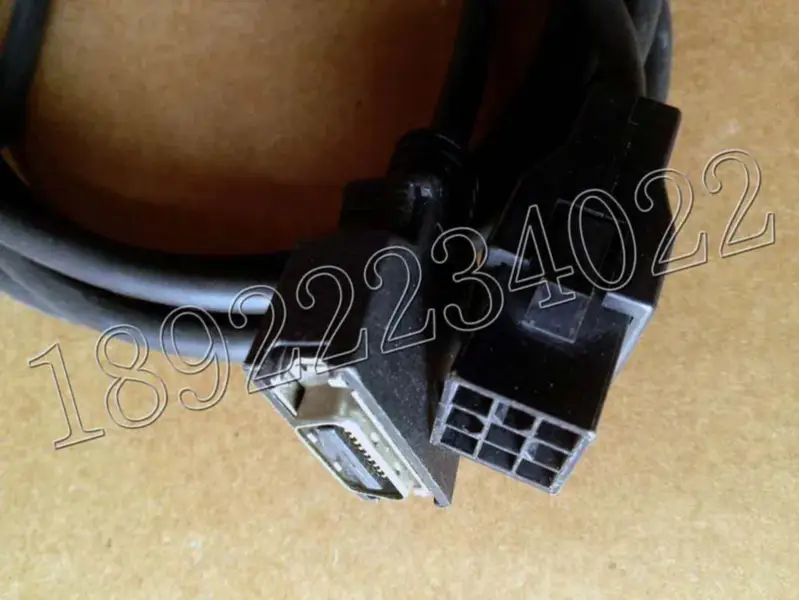 Mitsubishi MR-J2S cablu encoder MR-JCCBL2M-L 2M