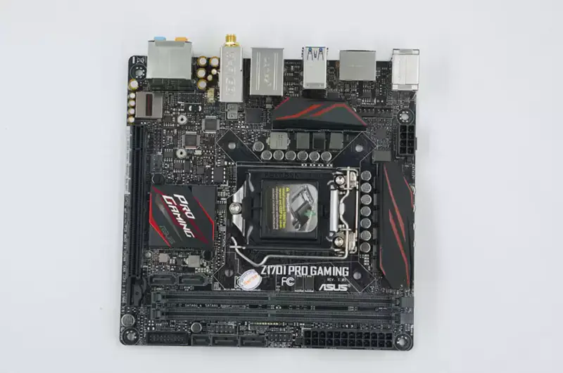 Placa de bază Asus Z170I PRO GAMING