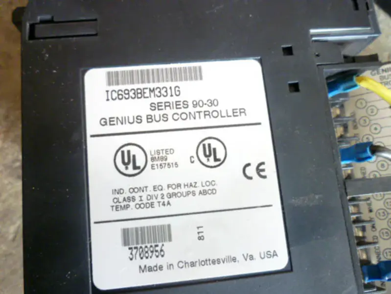 GE Fanuc PLC seria 90-30 IC693BEM331G