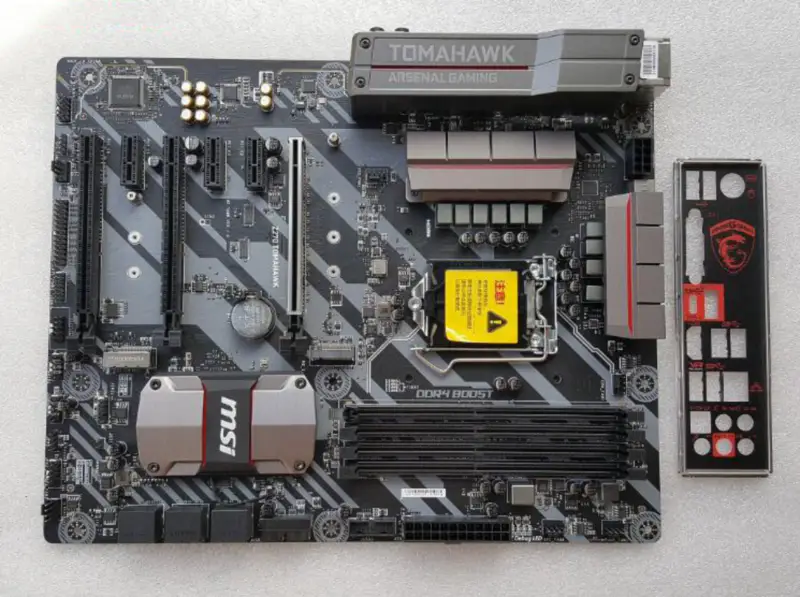 Placă de bază MSI Z270 TOMAHAWK DDR4 Intel Z270