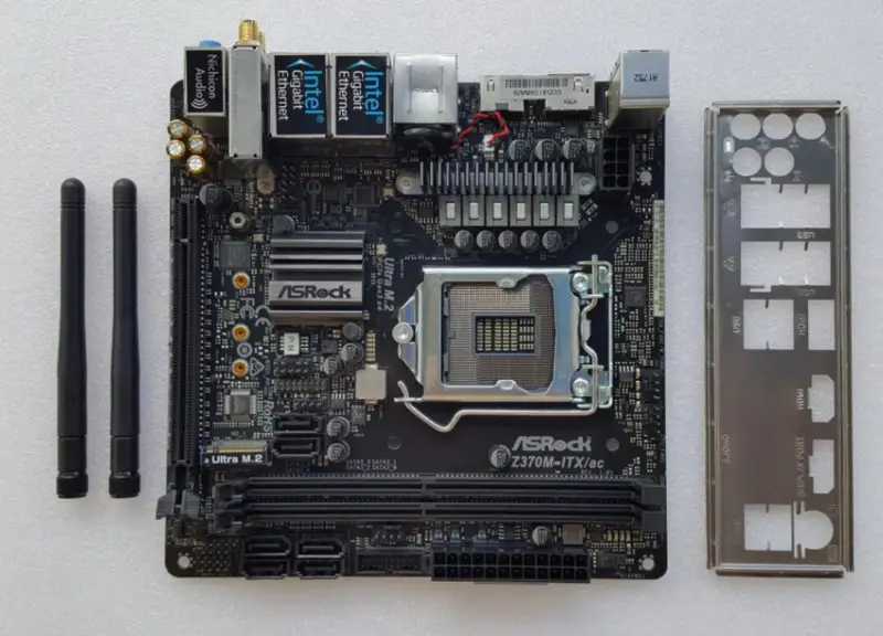 Placă de bază ASRock Z370M-ITX/ac LGA1151 DDR4