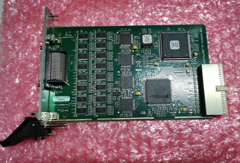 NI PXI-8430 2/4/8/16 Card serial RS232 pentru comunicare de mare viteză