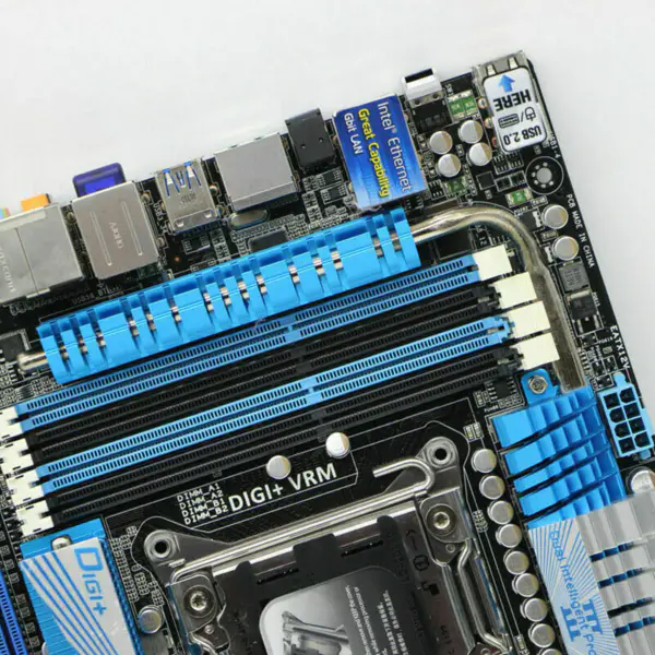 Placa de bază Asus P9X79PRO