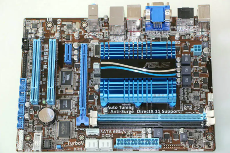 Placa de bază Asus E35M1-M