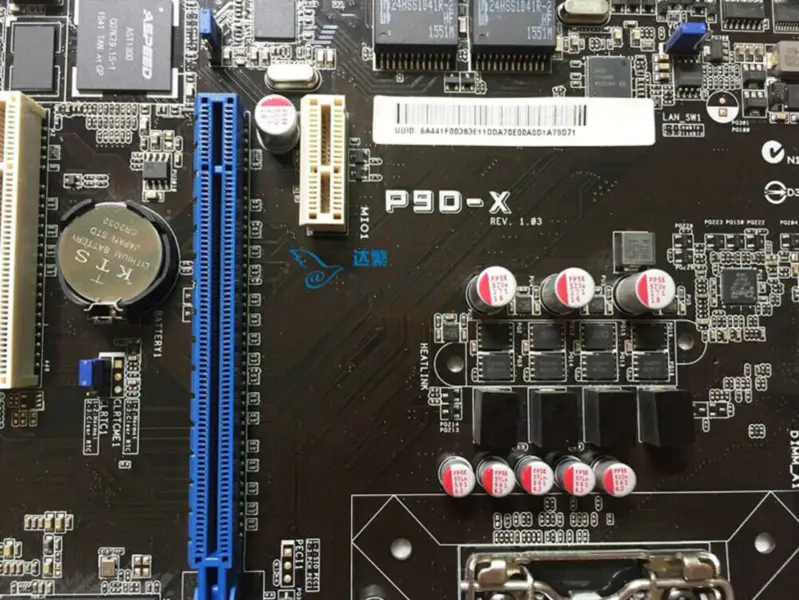 Placa de bază Asus P9D-X