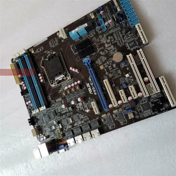 Placa de bază Asus P9D-C/4L