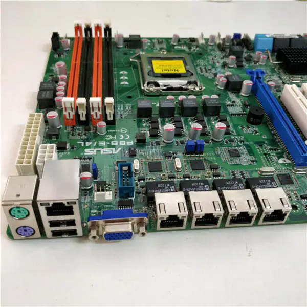 Placa de bază Asus P8B-E/4L