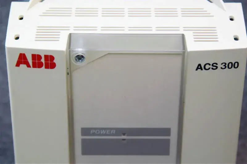 ABB ACS 300,ACS301-2P7-3 Invertor NOU NU ÎN CUTIE ACS301-2P7-3