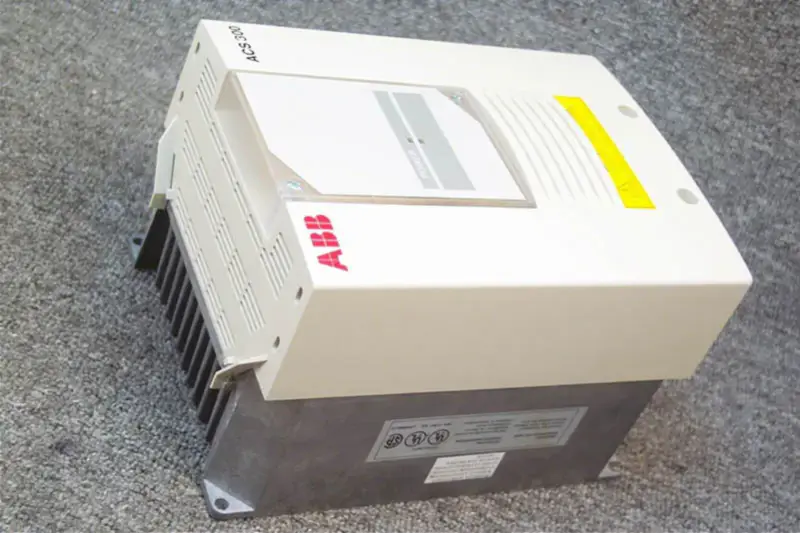 ABB ACS 300,ACS301-2P7-3 Invertor NOU NU ÎN CUTIE ACS301-2P7-3