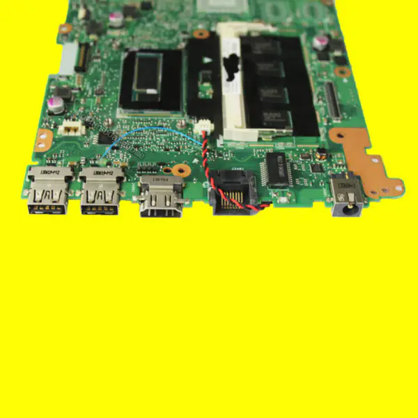 Placa de bază Asus 60NB0260-MBC000 S551LA ATX