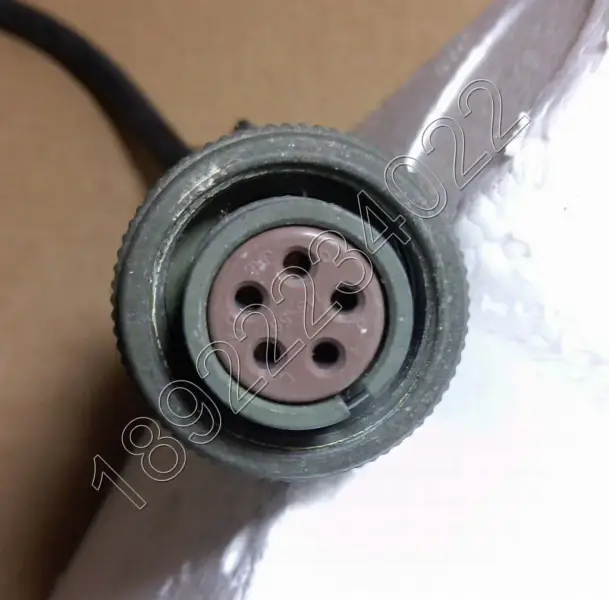 Conector JAE 14S-5S 20pin