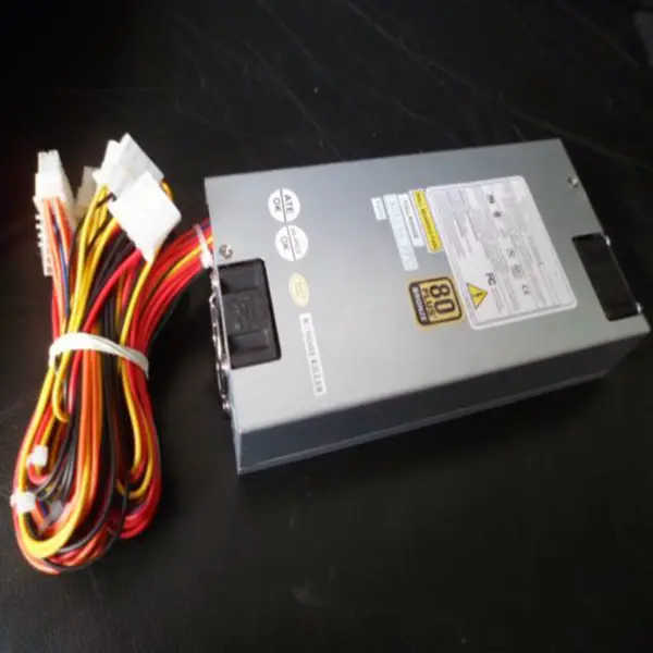 FSP AT -5V 1U P8P9 Evaluată la 300W vârf 450W Sursă de alimentare cu comutare FSP300-601U SPI3001UH