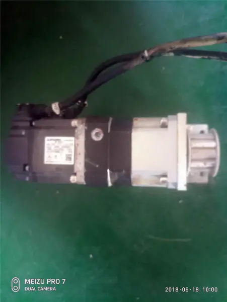 Mitsubishi seria J3 200W HF-KP23