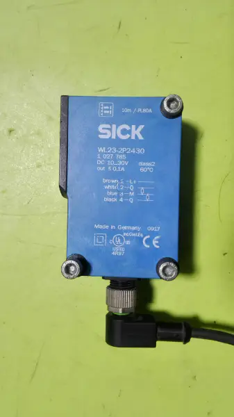Senzor SICK WL23-2P2430