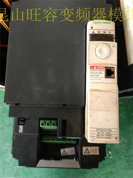 Schneider Seria ATV32 ATV32HD15N4 15KW 380V