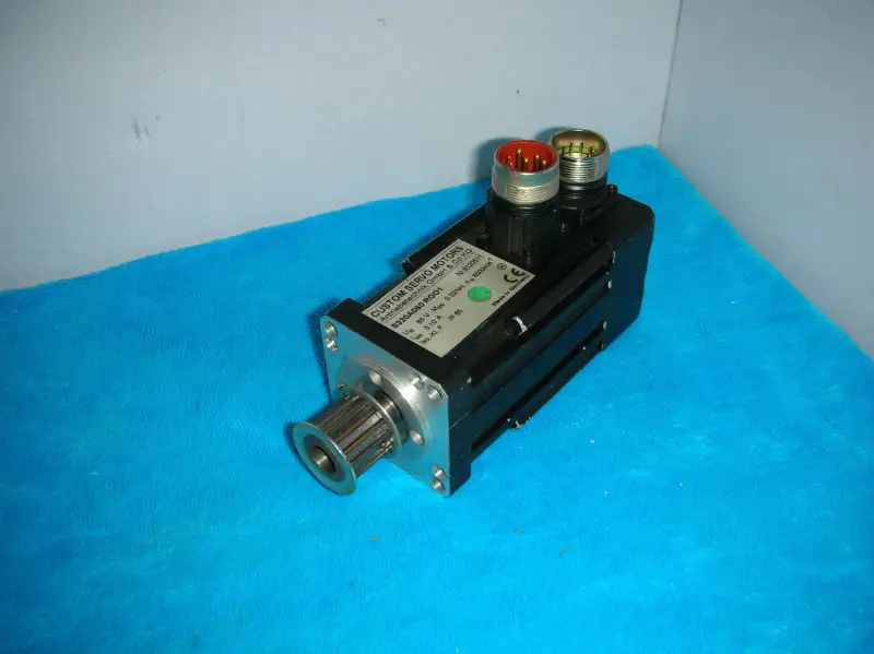 SERVOMOTOARE PERSONALIZATE S320A060R001