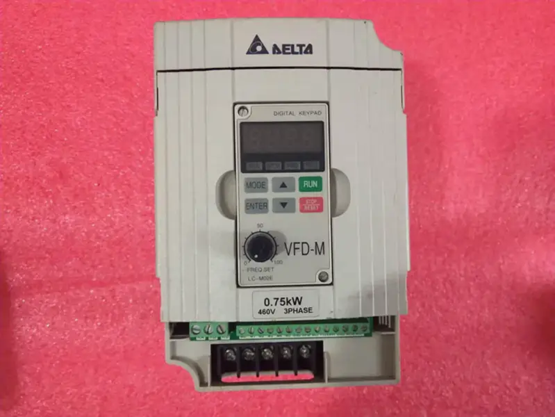 VFD-M VFD007M43B 0.75KW