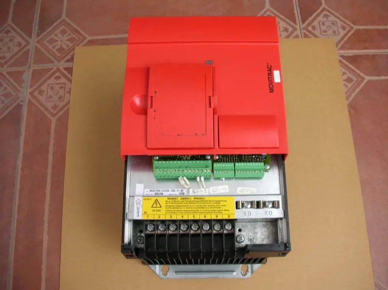 COASERE MOVITRAC 31C220-503-4-00