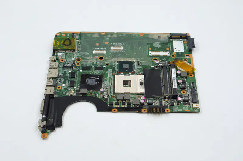 HP Plavilion DV7-3000 DV7T-3000 605698-001 DA0UP6MB6F0 Placă de bază GT320M