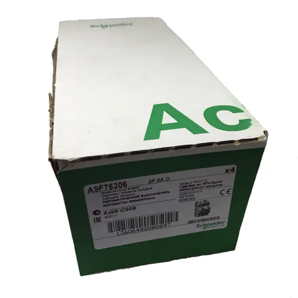 Întrerupător miniatural SCHNEIDER ELECTRIC IC60N 3P 6A D curbă