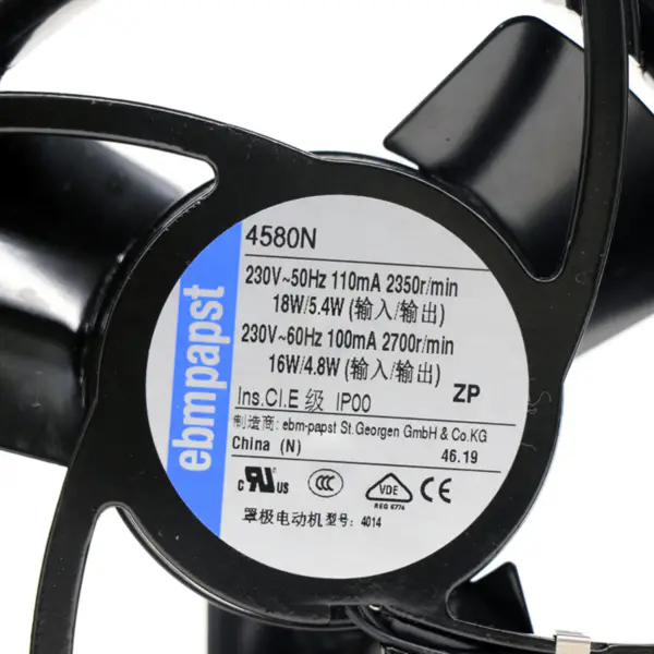 119 x 119 x 38mm 230 V AC debit de aer 123m3 / h 2350 rpm 4580N Rulment cu manșon ebm papst ventilator de răcire