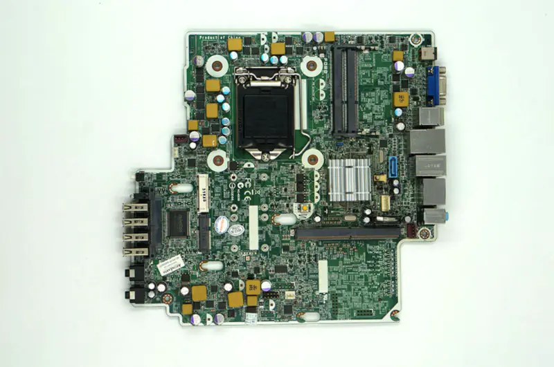 HP 8300 Elite 656939-001 711787-001/501/601 656937-002 Placă de bază