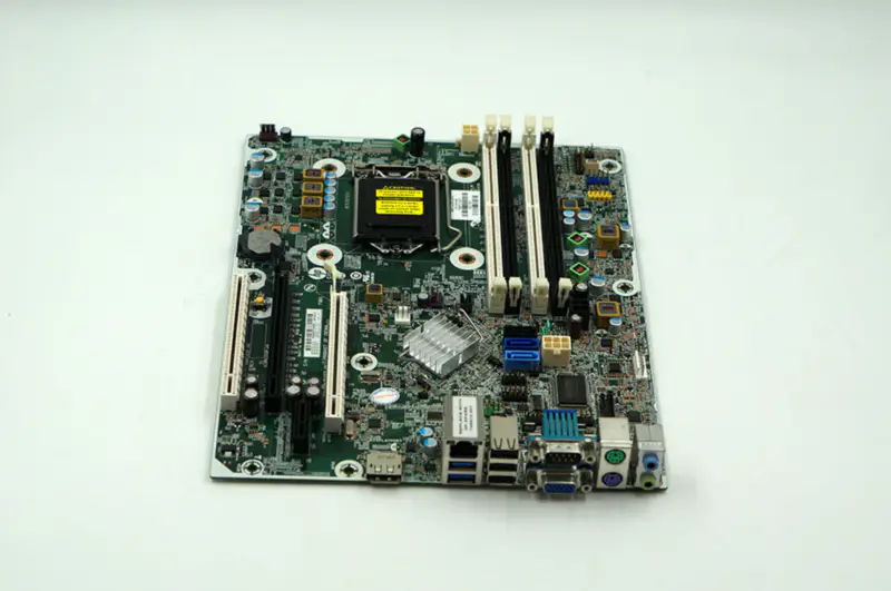 HP RP5810 748612-001 748493-001 Placă de bază