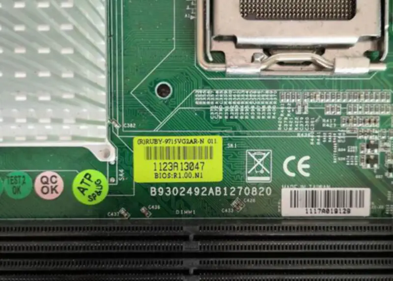 Placa de bază industrială RUBY-9715VG2AR-N