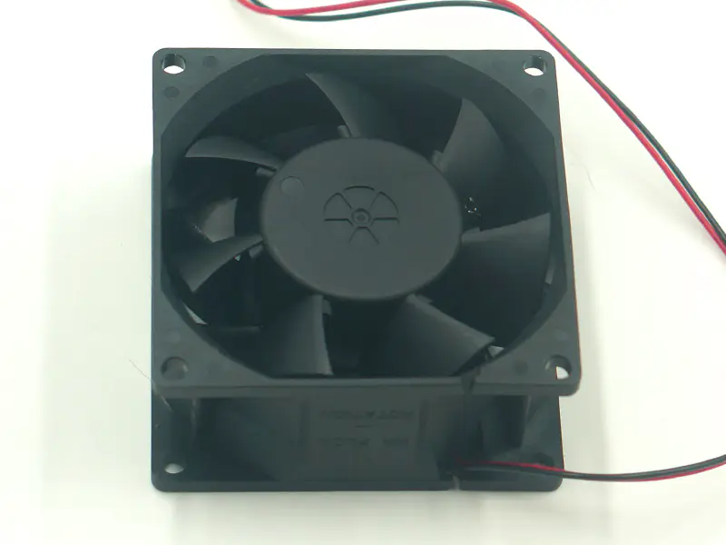 Ventilator ADDA AD0812UB-F71