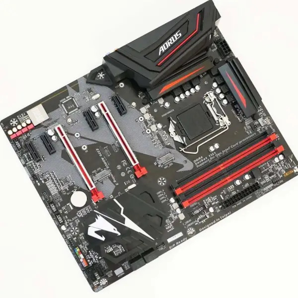 Placă de bază Gigabyte GA-Z370 Aorus Gaming 3