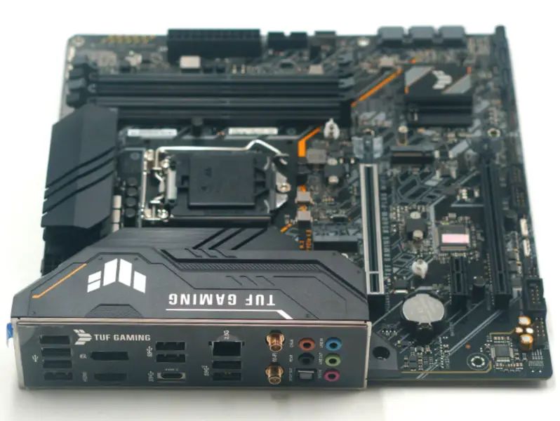 Placa de baza ASUS TUF GAMING B560M PLUS WIFI Intel B560 5000+(OC) 128G USB 3.2 SATA M.2 Suport 10 / 11 gen LGA 1200 CPU