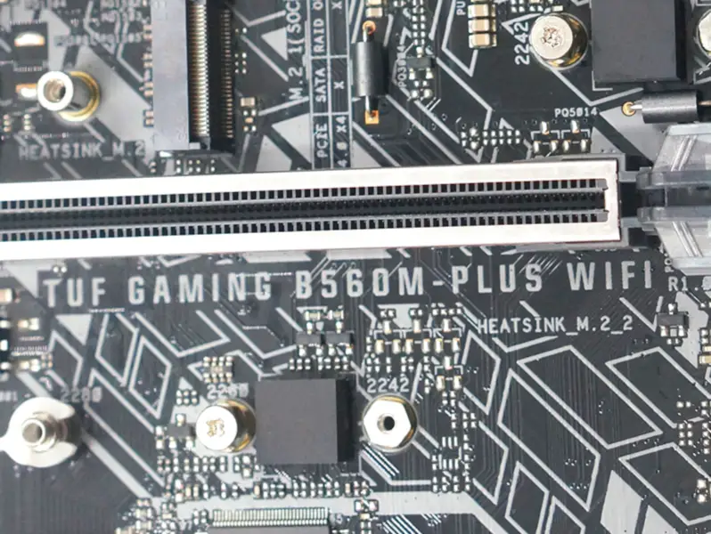 Placa de baza ASUS TUF GAMING B560M PLUS WIFI Intel B560 5000+(OC) 128G USB 3.2 SATA M.2 Suport 10 / 11 gen LGA 1200 CPU