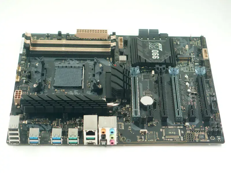 Asus TUF SABERTOOTH 990FX R3.0 placă de bază