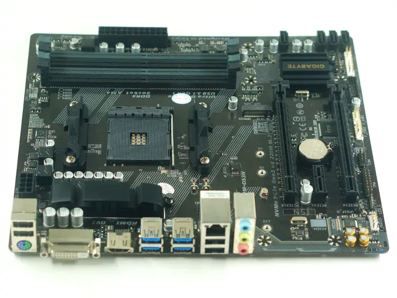 Placă de bază GIGABYTE GA-AX370M-DS3H