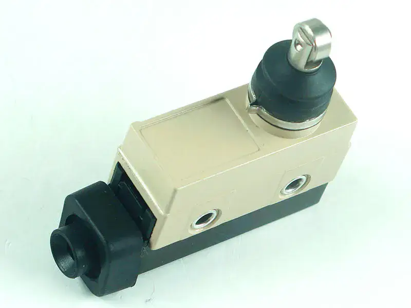 Comutator Omron ZC-N2155