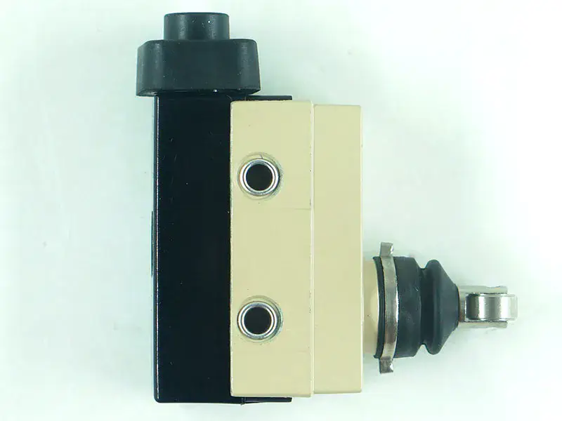 Comutator Omron ZC-N2155