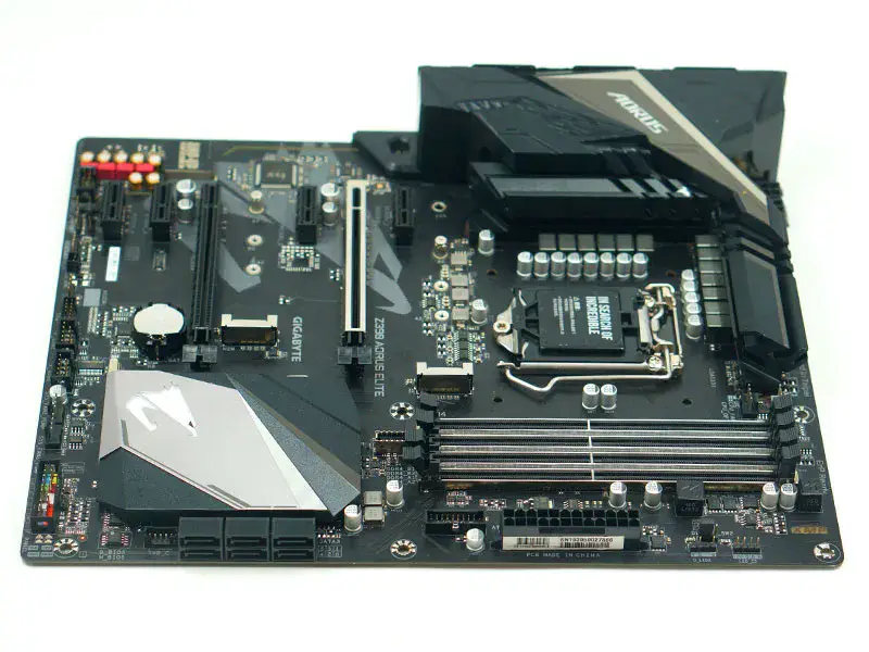 Placă de bază Gigabyte GA Z390 AORUS ELITE