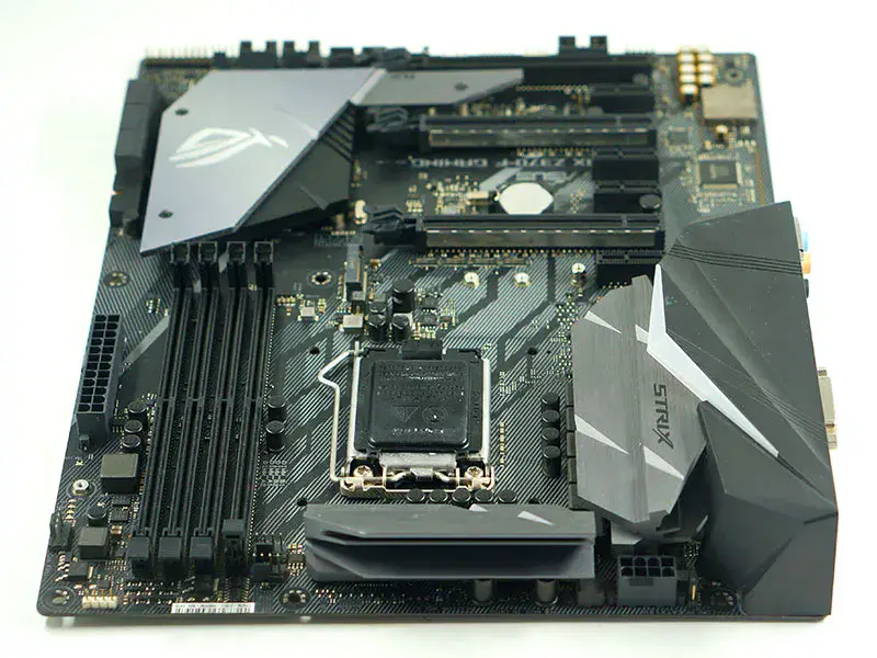Placa de bază Asus STRIX Z370-F GAMING