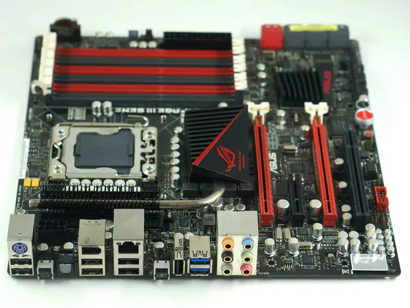 Placa de bază Asus Rampage III GENE