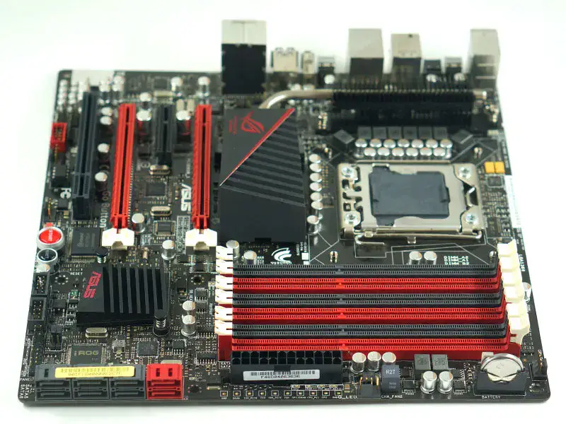 Placa de bază Asus Rampage III GENE