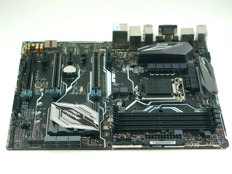 Placa de bază Asus Z170-PRO GAMING/AURA