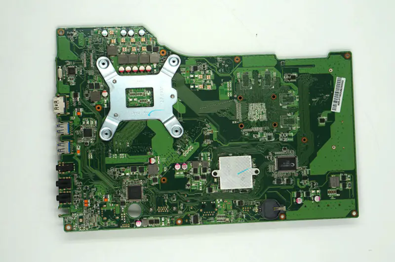 Placa de bază Asus ET2700I