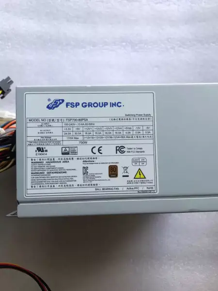FSP/Advantech 80plus Bronze 700W Sursă de alimentare FSP700-80PSA PS8-700ATX-ZE SPI700A8BB FSP650-80GH