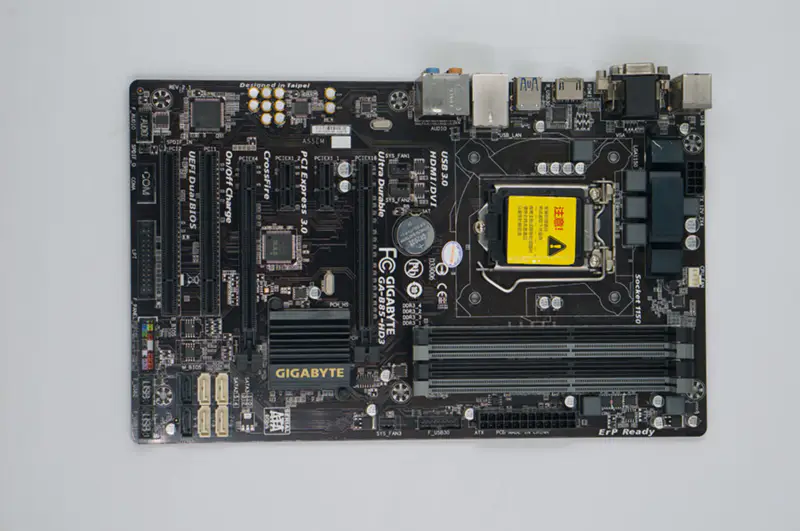 Placă de bază Gigabyte GA-B85-HD3 1150 B85-HD3